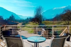 Good Vibes terrace