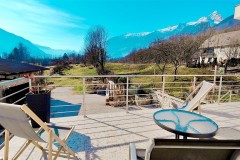 Good Vibes terrace